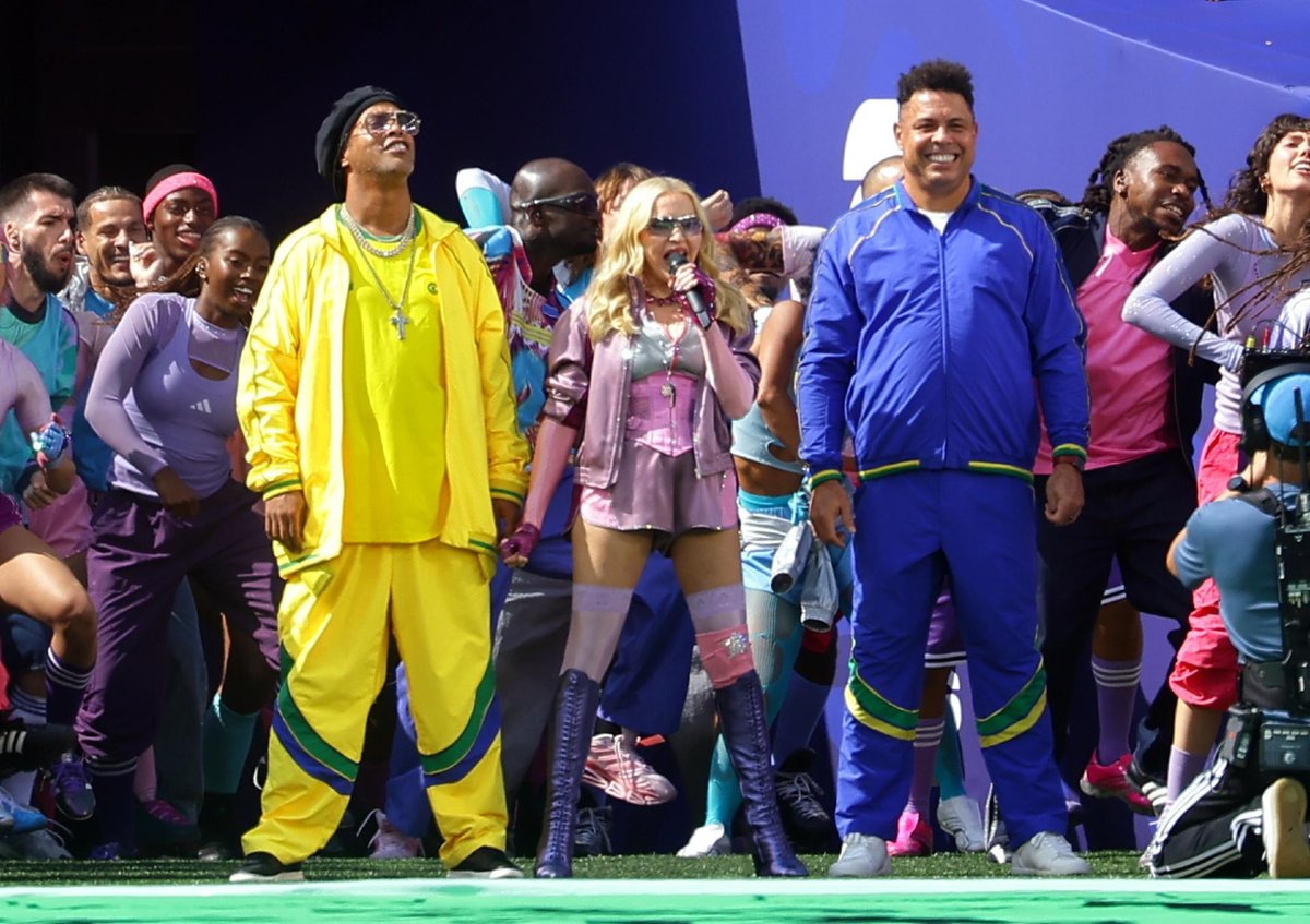forbescolombia's tweet photo. #EnFotos | ⚽️ Así se vivió el show de medio tiempo de la final del Mundial 2026 este domingo, en Nueva York. https://t.co/y5BNamrYUr