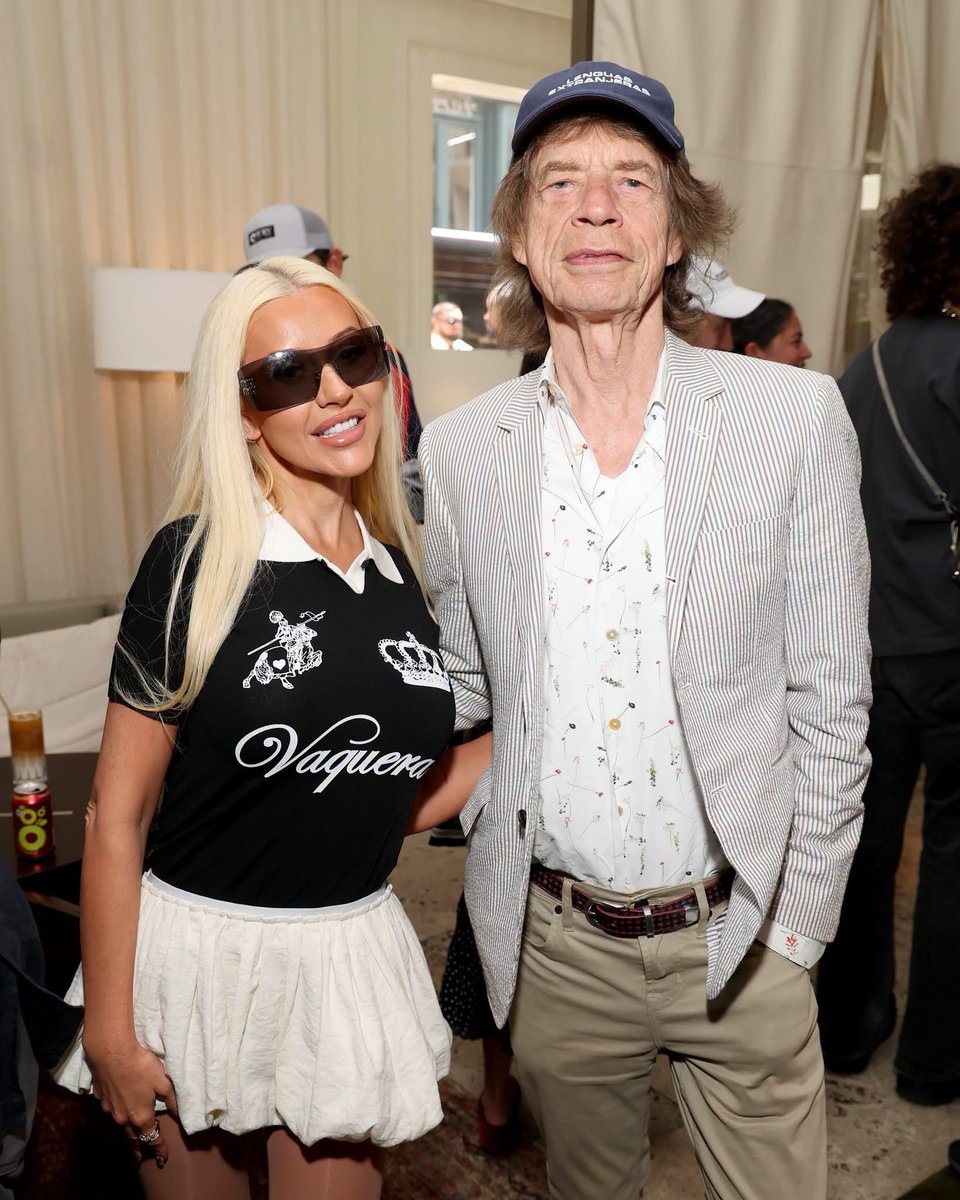 worldlast24hrss's tweet photo. Matt Damon and Luciana Barroso, Mick Jagger and Christina Aguilera and Mason Thames and Mckenna Grace were spotted  attending a party at Sartiano’s hosted by Todd Graves, the owner and founder of Raising Cane’s, in New York City for the #fifaWorldcup2026 https://t.co/5xZdlm62P8
