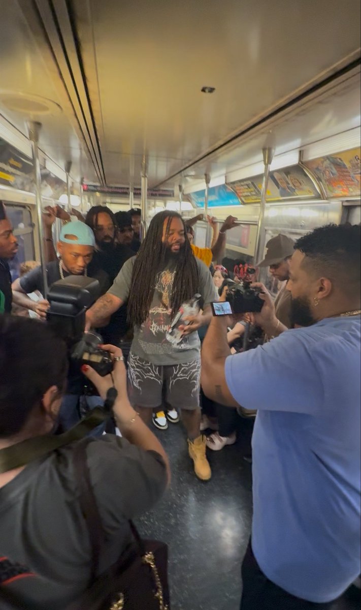_LingLingLex's tweet photo. 1 train Cypher loading…
@kydslade453 @Holmzie777 @Al40Cal x @1traincyphers 
#LingkdMgmt https://t.co/7TuSBoP7VX
