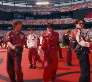 Sangtharii's tweet photo. 🚨 BTS performs "Dynamite" at the 2026 FIFA World Cup Final halftime show. 🎤💜 https://t.co/6E5fbvnV9u