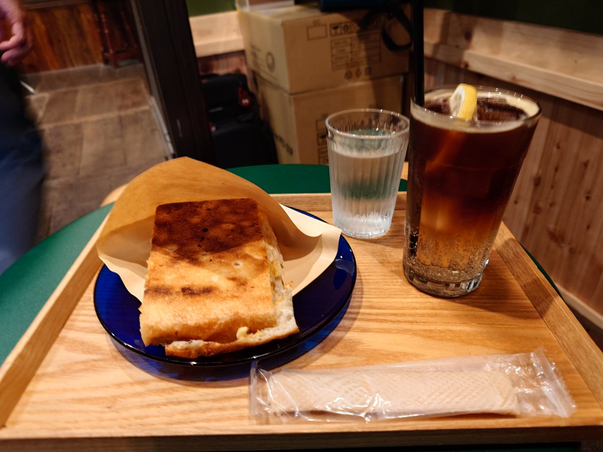 0106toro's tweet photo. 昨日のライドのグルメ✨️
よく見たらかなりしっかり食べてた💦
①よこすか海軍カレー（コーラル/久里浜港）
②パンチェッタ&amp;チーズフォカッチャ、エスプレッソトニック（cabacoffeebeans/三崎）
③コーヒーフロート（すかなごっそ）
④クロックムッシュ&amp;コーヒー（スタバ/逗子） https://t.co/IObtBEpuq6