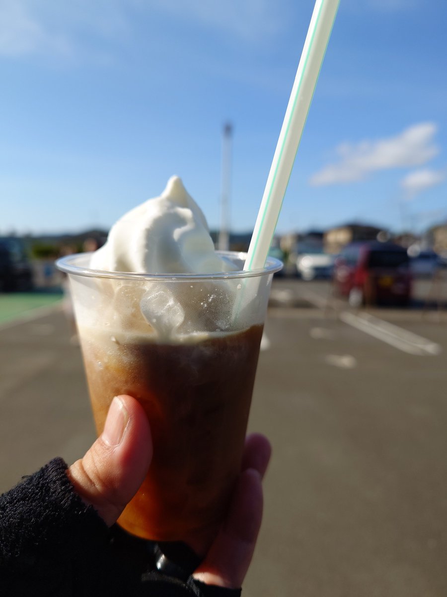 0106toro's tweet photo. 昨日のライドのグルメ✨️
よく見たらかなりしっかり食べてた💦
①よこすか海軍カレー（コーラル/久里浜港）
②パンチェッタ&amp;チーズフォカッチャ、エスプレッソトニック（cabacoffeebeans/三崎）
③コーヒーフロート（すかなごっそ）
④クロックムッシュ&amp;コーヒー（スタバ/逗子） https://t.co/IObtBEpuq6