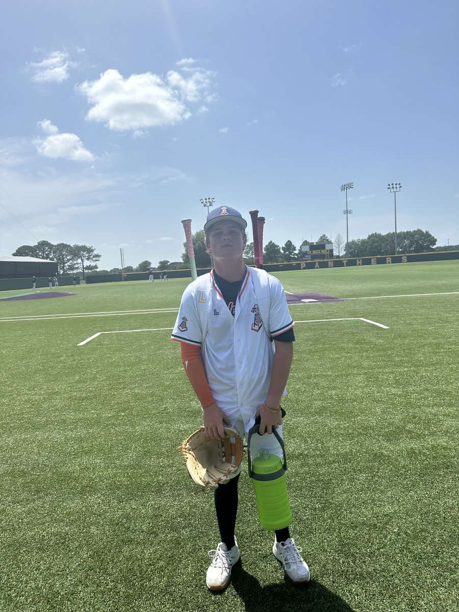 FiveToolTexas's tweet photo. F: @WildcattersHS White 2028 9, OPA Jays Cullivan 0
PoG; @Landonglazer 2-2, 2 RBI, R https://t.co/VK4rCwhP6u