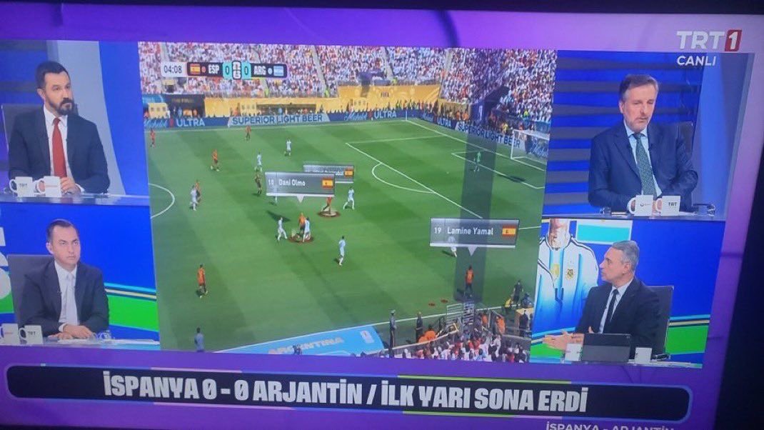 sacmasapanmp4's tweet photo. O da bir şey mi https://t.co/6XxwupRtul