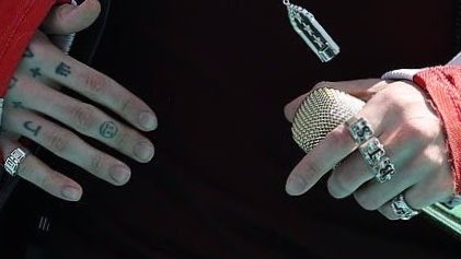 archivekukk's tweet photo. Oh that jungkook necklace https://t.co/qWVKKvZk3a