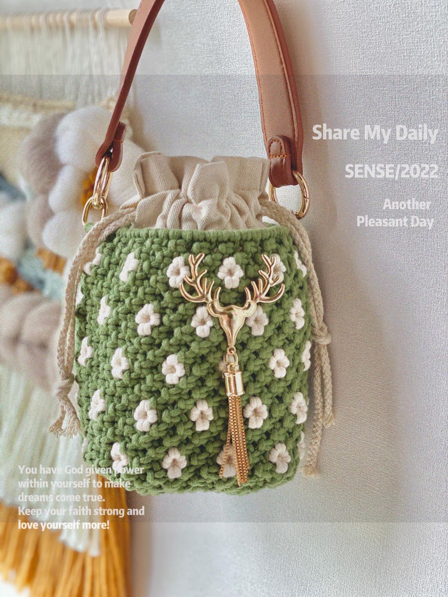 ond0_moonlight's tweet photo. Just finished my woven tote bag using upcycled cotton yarn  This DIY project is not only eco-friendly but also perfect for weekend errands! Who else loves crafting with recycled materials #HandmadeDIY #UpcycleCraft， https://t.co/iooBWnEq7j