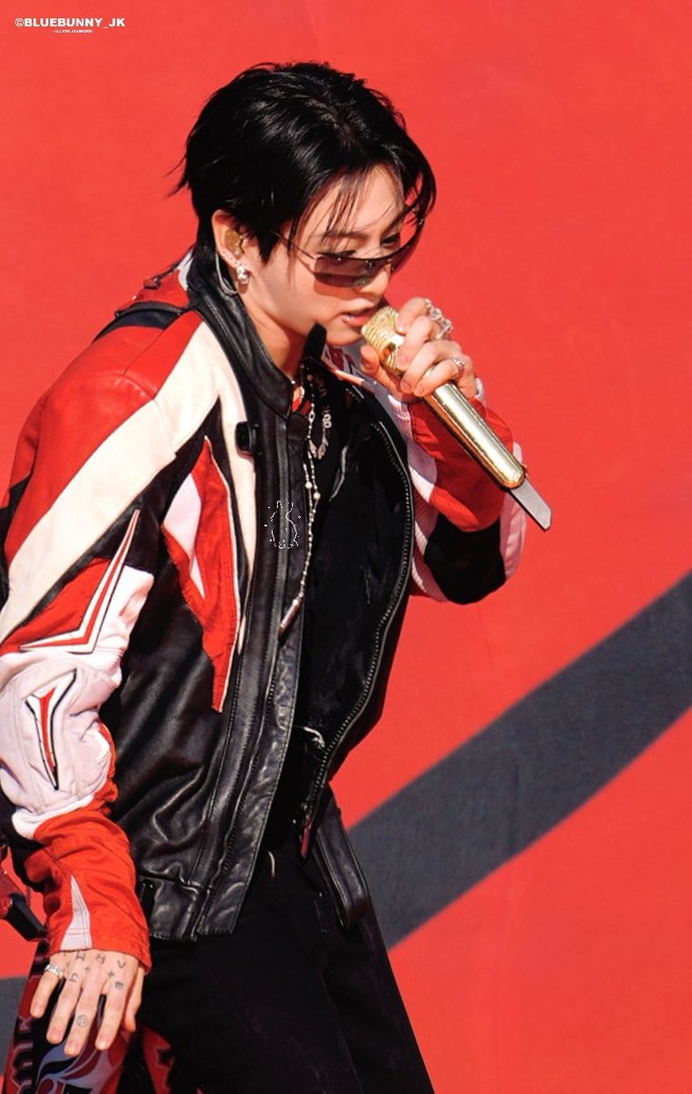 dailyjkpraise's tweet photo. Jungkook now joins Shakira as the ONLY artists in history to perform multiple times at the FIFA World Cup. https://t.co/hMWMUGPdWN