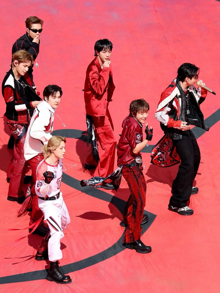RM91227's tweet photo. FIFA World Cup 인스타
https://t.co/TsWHD1MaGU

BTS AT WORLD CUP 2026
#BTSxWORLDCUP2026
#BTSHALFTIMESHOW https://t.co/iFviUuXyW0
