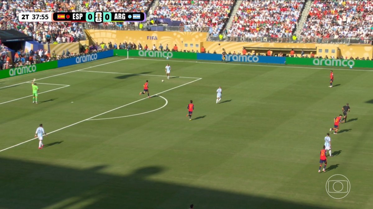 ZAMENZA's tweet photo. A Espanha neutralizou a Argentina por completo. Só falta UM GOL. #EspXARG https://t.co/Nz84VsP8cQ