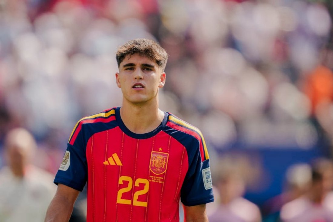 JeffFcb14's tweet photo. Partidazo de este señor, jugador joven del torneo y el mejor defensa del torneo https://t.co/iGaeXWM8Pe