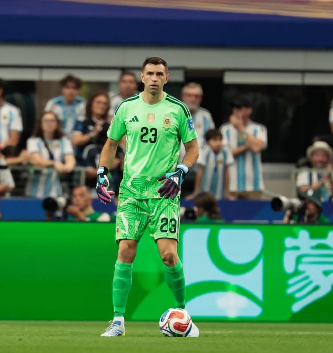 mwanachuopage's tweet photo. Kama mechi itaenda Kwenye matuta Argentina Bingwa 😁 https://t.co/jIW0t9MqE7