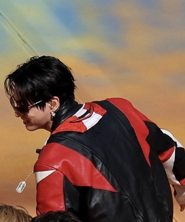 JkSouthAfrica's tweet photo. Jungkook is so hot🥵🔥

[BTS FOR THE FIFA World Cup Final Halftime Show] 

#JUNGKOOK #정국 #BTS 

[1/2] https://t.co/TyXuLUPgHw