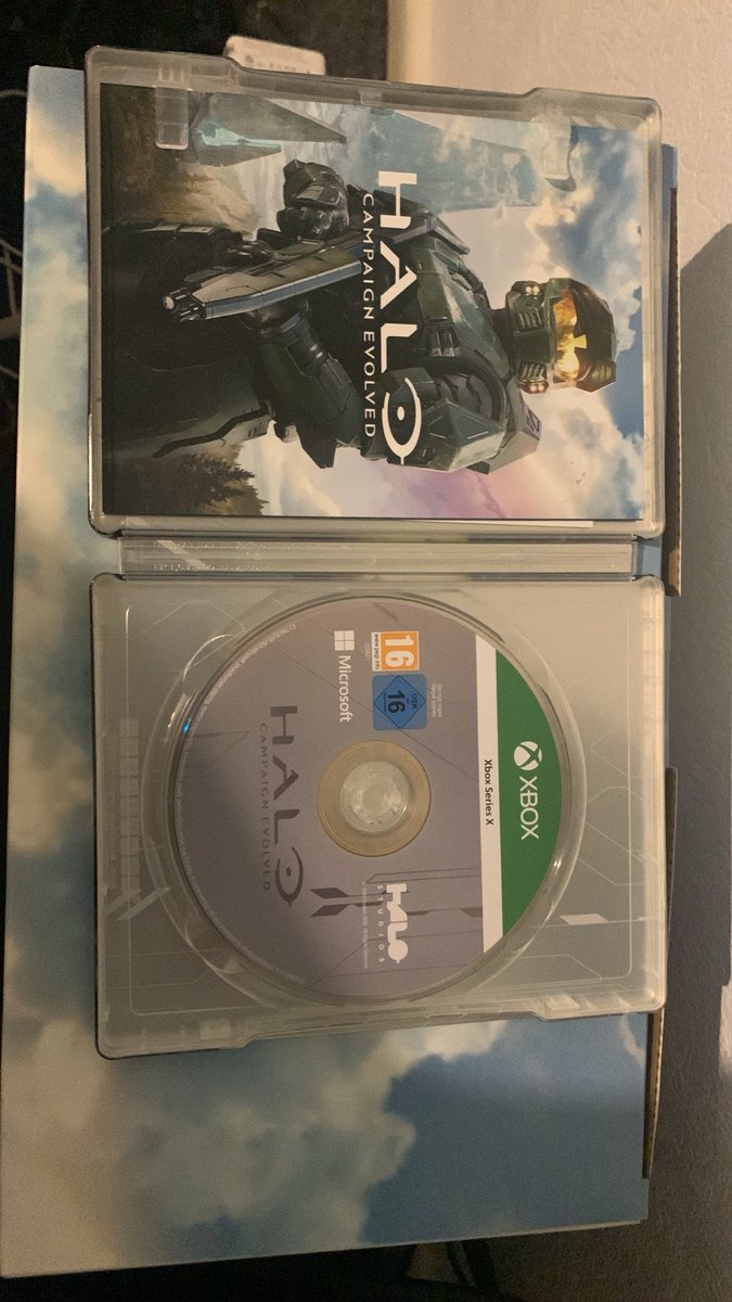 CieranNieldPNE's tweet photo. Sony jump scare https://t.co/iju78LeAkm