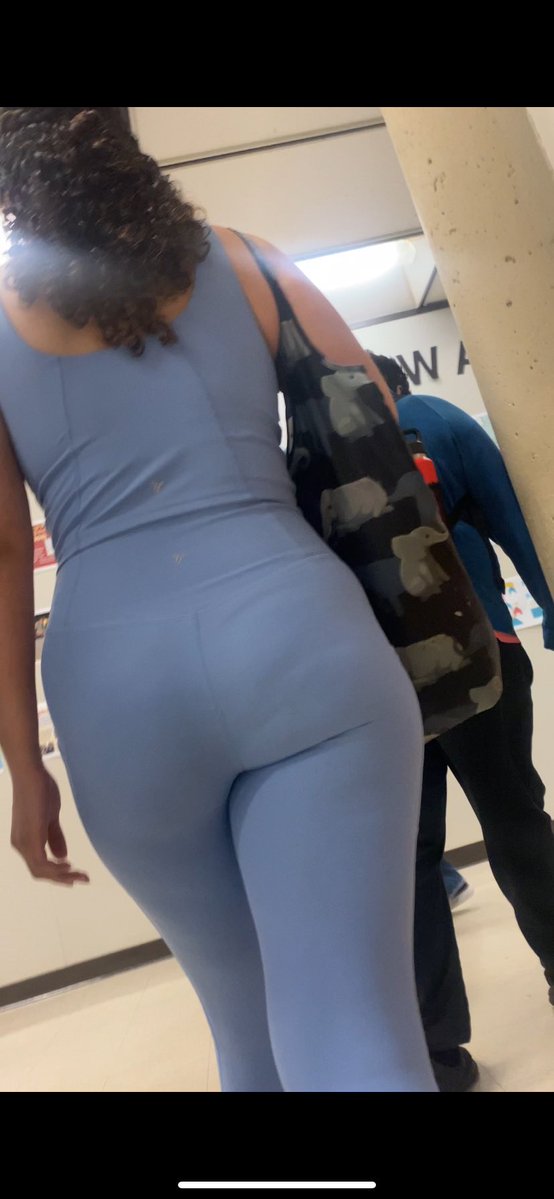 jugginforfun's tweet photo. Trades #creepshot #hs #candidhs https://t.co/Jxfmny2tJx