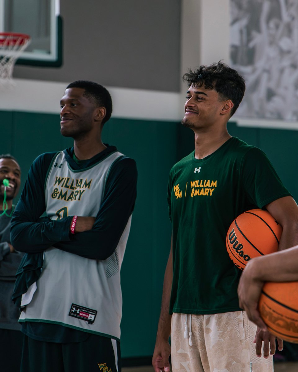 WMTribeMBB's tweet photo. Great to have our alums back and in the gym with the guys ‼️

#OneTribeOneFamily https://t.co/MOspNbqKU1