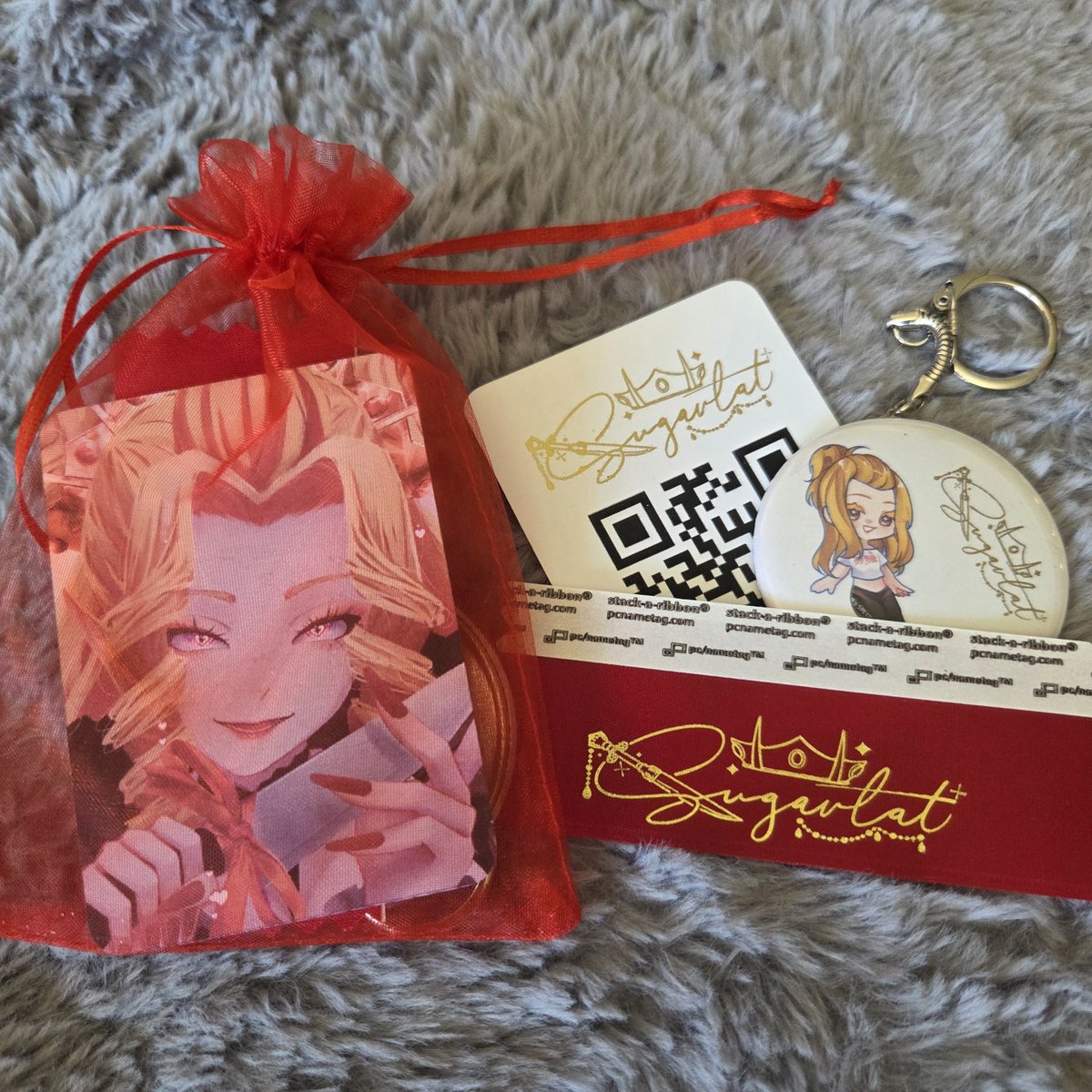 Sugar_VT's tweet photo. Please come find me to get a goodie bag. You get a keychain button that has 1 of 9 possible outfits of mine 🤗 See you at #OffKaiGen5 https://t.co/jvuHghRtQA