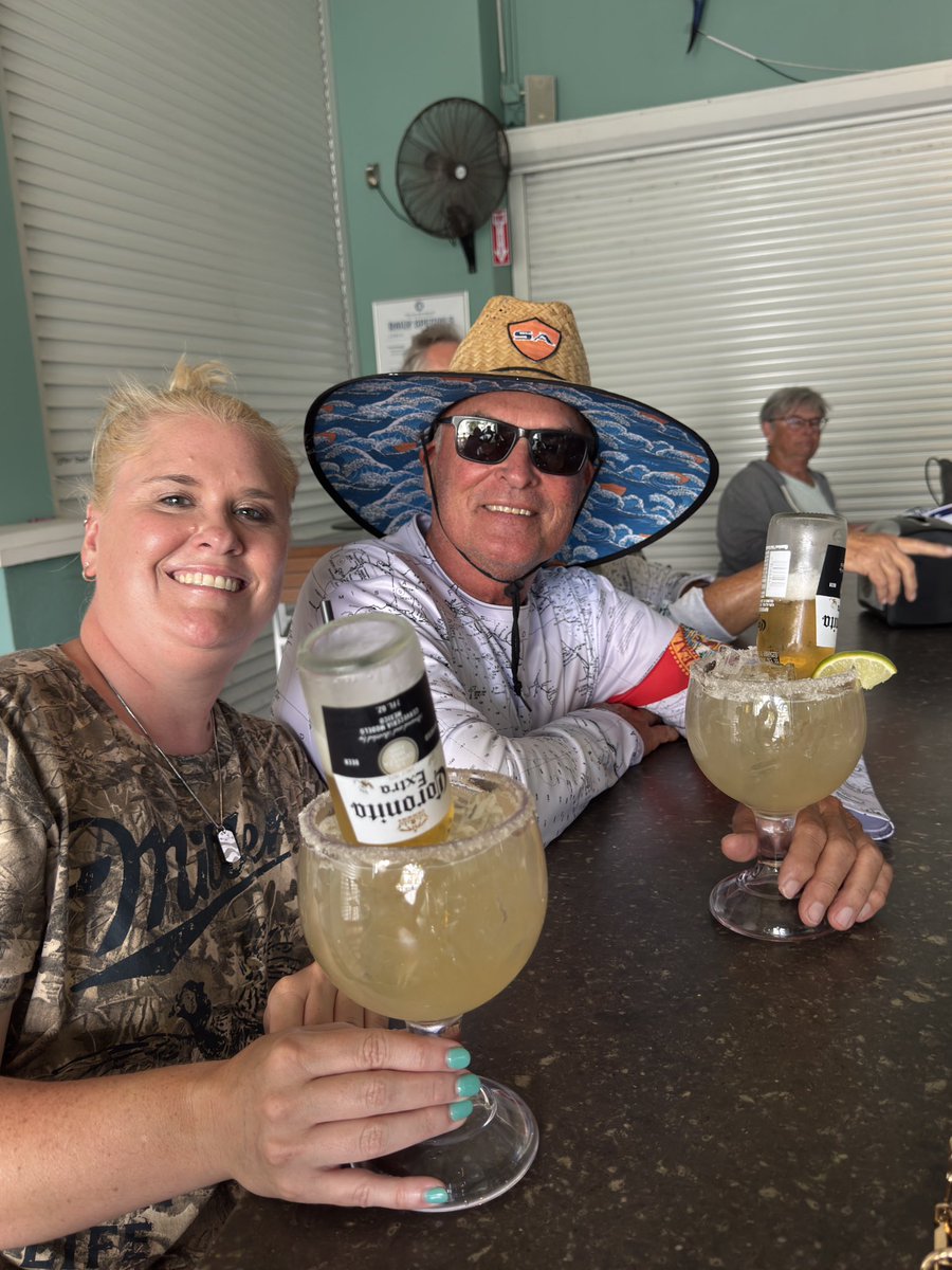 CaseySusan's tweet photo. Belated 40th birthday bash starts in St Petersburg, FL!! https://t.co/aubENrkrBa