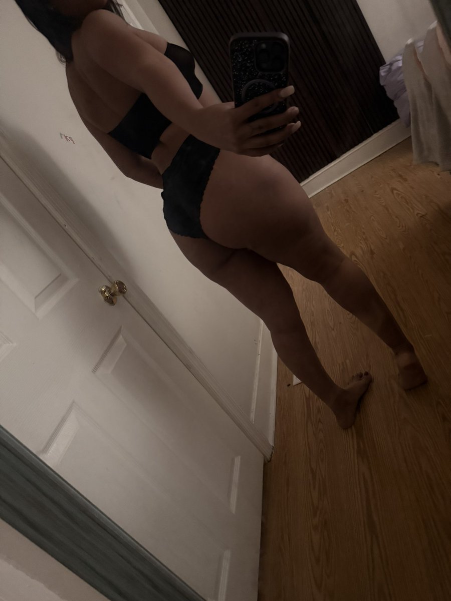 Akatariah's tweet photo. https://t.co/rseukkr1CT Follow me here for more explicit content 💞. https://t.co/T4hCXcoHoH