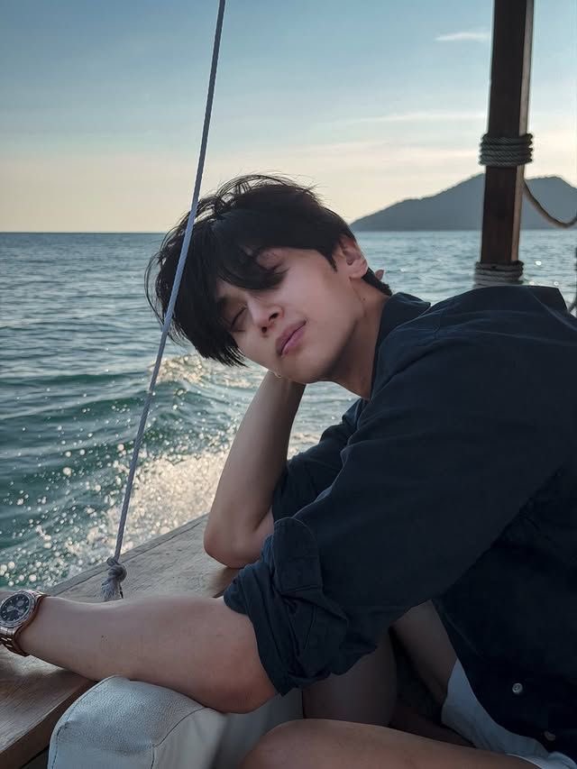 chensfadel's tweet photo. this is exactly how i imagine patpafon in my head 

#HowtoSurviveMyCEO
#จุงดัง #JoongDunk https://t.co/MSxU6rlyIz