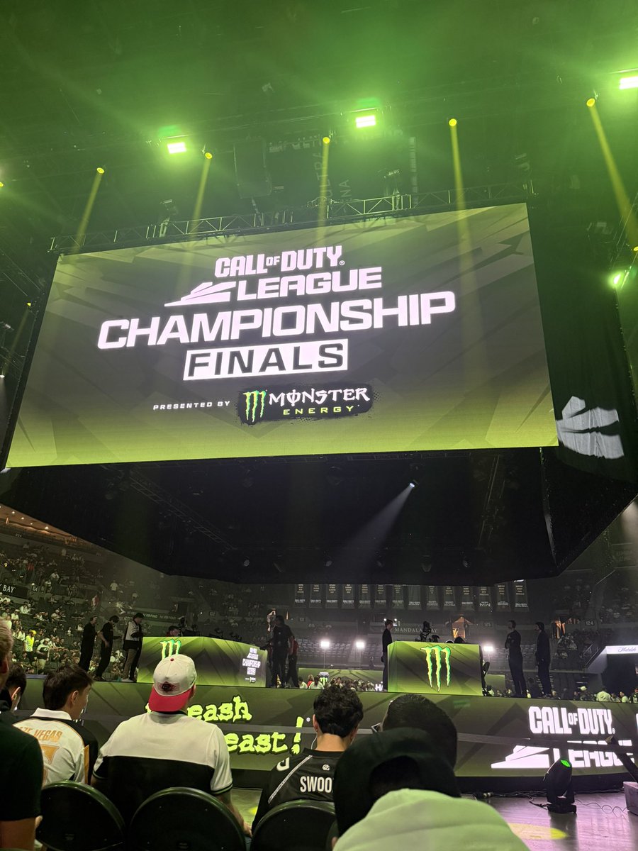 OGxBuddha76's tweet photo. Win or go home. El Clásico! #OpTic #GreenWall https://t.co/Re9KV4k7tH