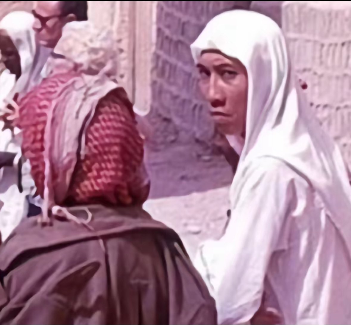 wwl_iu's tweet photo. إذا شفتها كذا اعرف ان عندها علوم ويستروس كلها 
#Houseofthedragon https://t.co/bEv7MfCb3Q