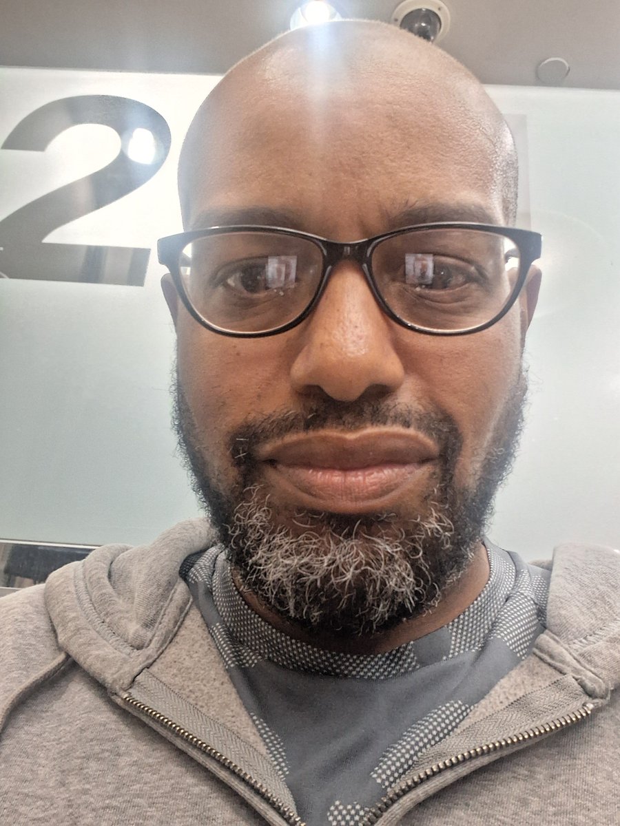 Bdr213's tweet photo. Revenge Of The Nerd. Lol #Black #sunday https://t.co/ROA23WMqIs