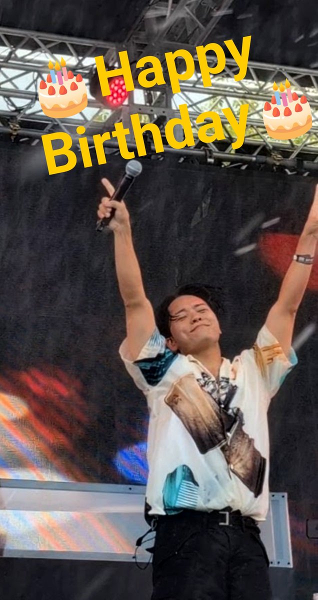 raber_rinrin79's tweet photo. まき☆さん、お誕生日おめでとうございます(ﾟ∀ﾟ)✨
これからも、素敵な推し活ライフをお楽しみ下さい🙌
また、ライブやイベントでお相手していただけると嬉しいです🙂‍↕️

@yu2027ki https://t.co/PBLHrLXGQq