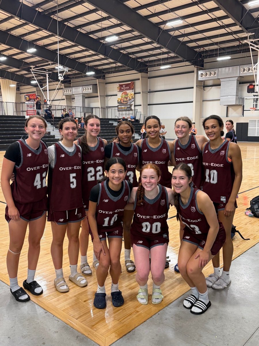 otehoops's tweet photo. Growing & creating lifelong memories together! After another great tune up weekend our girls are ready for the Lady P32 Finals!
@otehoops @lp32_league @newbalancehoops
#foryou #explore #OverTheEdge #chicago #aau #newbalancebasketball #newbalance #ladyp32 #p32league https://t.co/ggfEKnLk3M