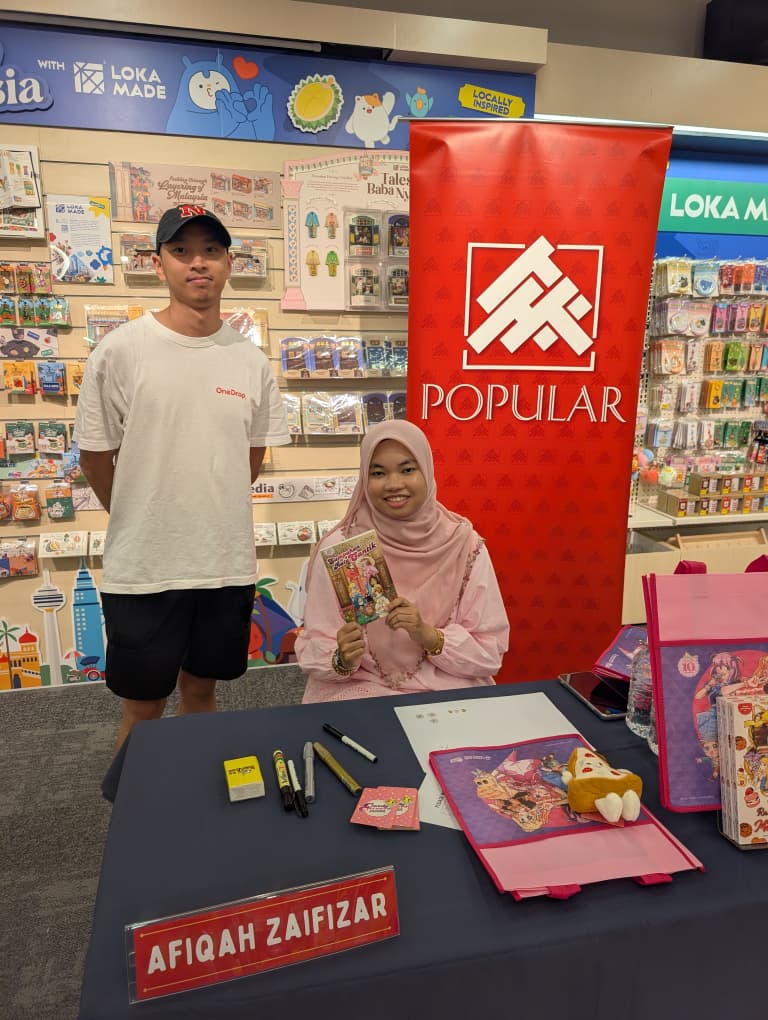 KGSNovels's tweet photo. Terima kasih sangat buat mereka yang hadir ke sesi autograf bersama @apikahhhh pada Sabtu lepas di Sunway Pyramid! 🥰

Kena baca tau, Rahsia Magis Manis Memories! 🥰 https://t.co/Whv4scxLgD