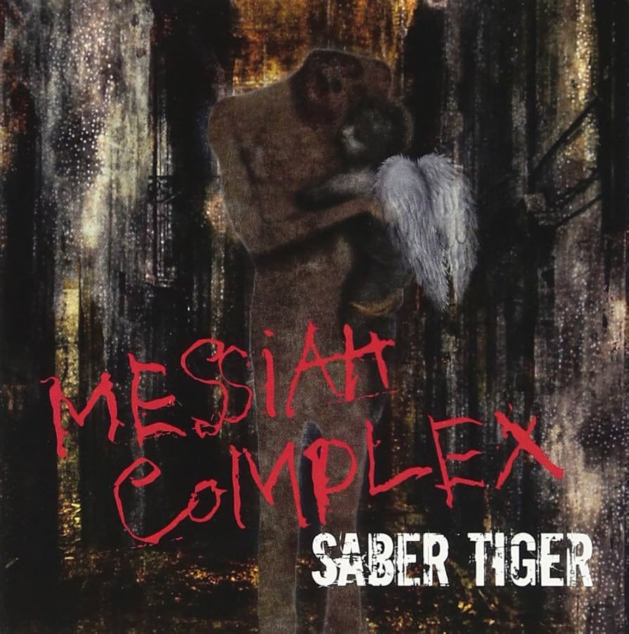iwata_thy_name's tweet photo. #好きな曲
⚡︎The Activist's Creed
#SaberTiger
12年10th Messiah Complex
45th Anniversary
MESSIAH COMPLEX TOUR 2026
昨日は心斎橋に凶獣のブ厚音を浴びるため、熱き人達が集結
10代から80代まで!
Engraveの厳かなリフと激吠で始まったアルバム再現
この激しく走るドラマティック曲も最高 https://t.co/DdxigKERkE