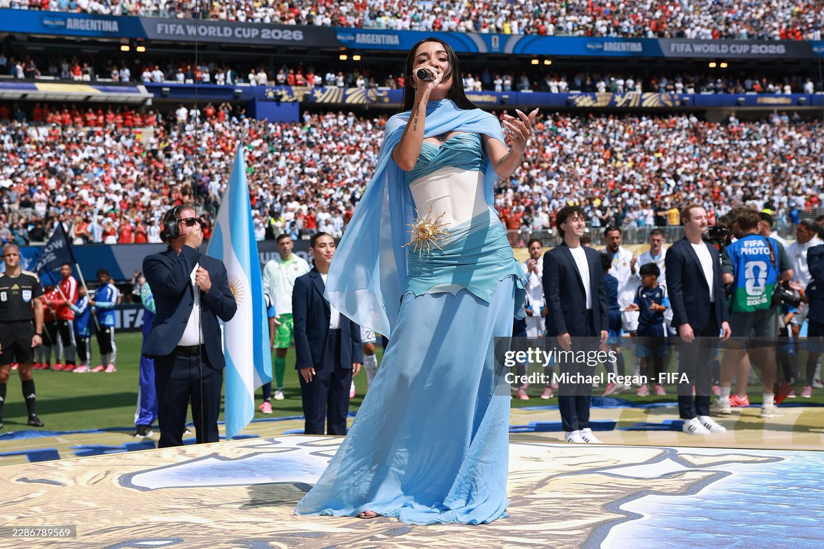 Natashakr_mayre's tweet photo. There really wasn't any other outfit possible. Look at what this photo is FIFA world cup 2026 https://t.co/TIj9TIi6eq