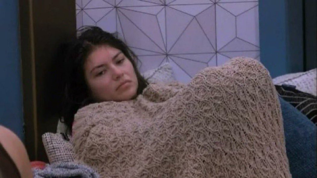 fctnlxchrctr's tweet photo. if devens takes lyric down and melody goes home i truly hope it tanks every vet’s game one by one #bb28 https://t.co/c3AtLm8tQ8