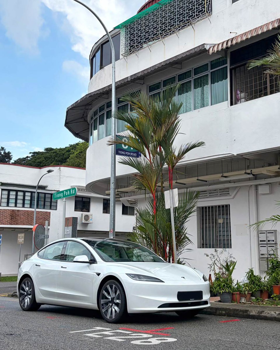 tesla_singapore's tweet photo. Come experience Model 3 or Model Y in the neighborhood of your choice 

We’ll come to you with the vehicle – all you have to do is pick a time &amp; date https://t.co/IHlyqKoaRm