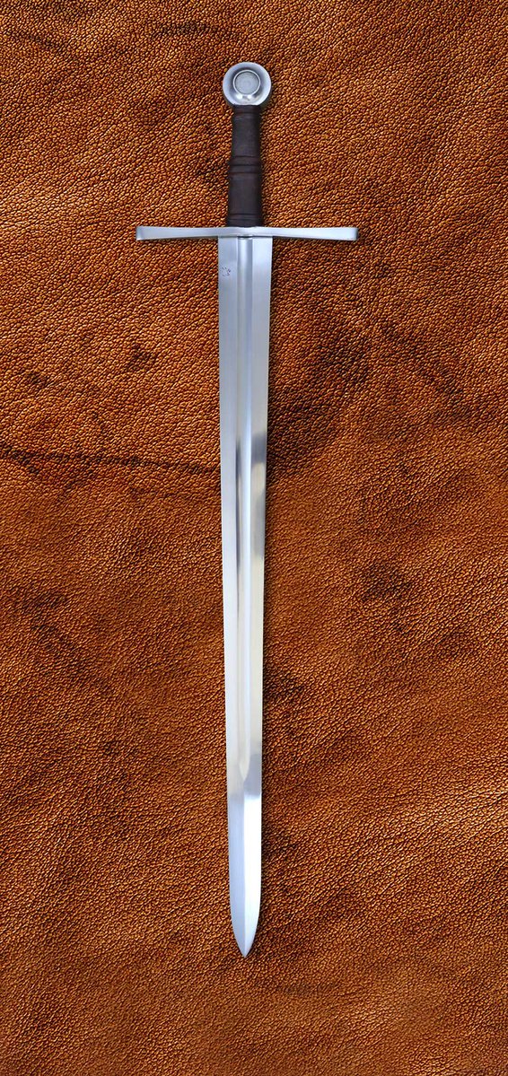 medichill's tweet photo. @DefazioIvano Sword of the crusades, I'm Christian so I can wear this? https://t.co/mvXyXUPSy1