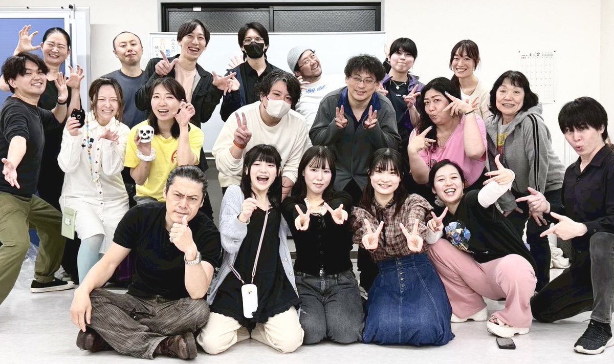 Peninsula_k7ot's tweet photo. 今日は海の日🐬🫧

そして…
1か月後の8月20日には、初日の幕が上がります！

妖怪一同、皆様にお会いできることを
心待ちにしております✨️

⟡.┈┈ 8/20-23 劇団AYS『大神』 ┈┈.⟡

武蔵野芸能劇場（JR三鷹駅 徒歩1分）  

チケット: 5000円  ご予約受付中▼
https://t.co/Qz5b8yaHBb https://t.co/rZFNFJgJik