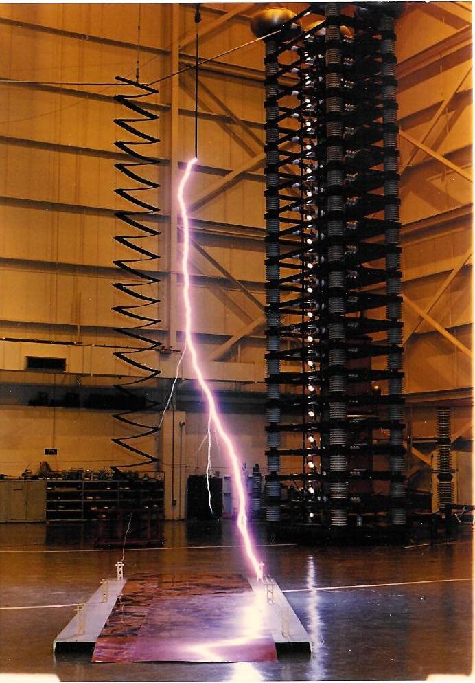 HailStateHVLab's tweet photo. Inside the Paul B. Jacob High Voltage Laboratory — impulse testing, insulator testing, and a 1.2M volt strike on a scaled airship model. Largest university-operated HV facility in North America.

#HighVoltage #MSU #ElectricalEngineering https://t.co/yqr7glXrAZ