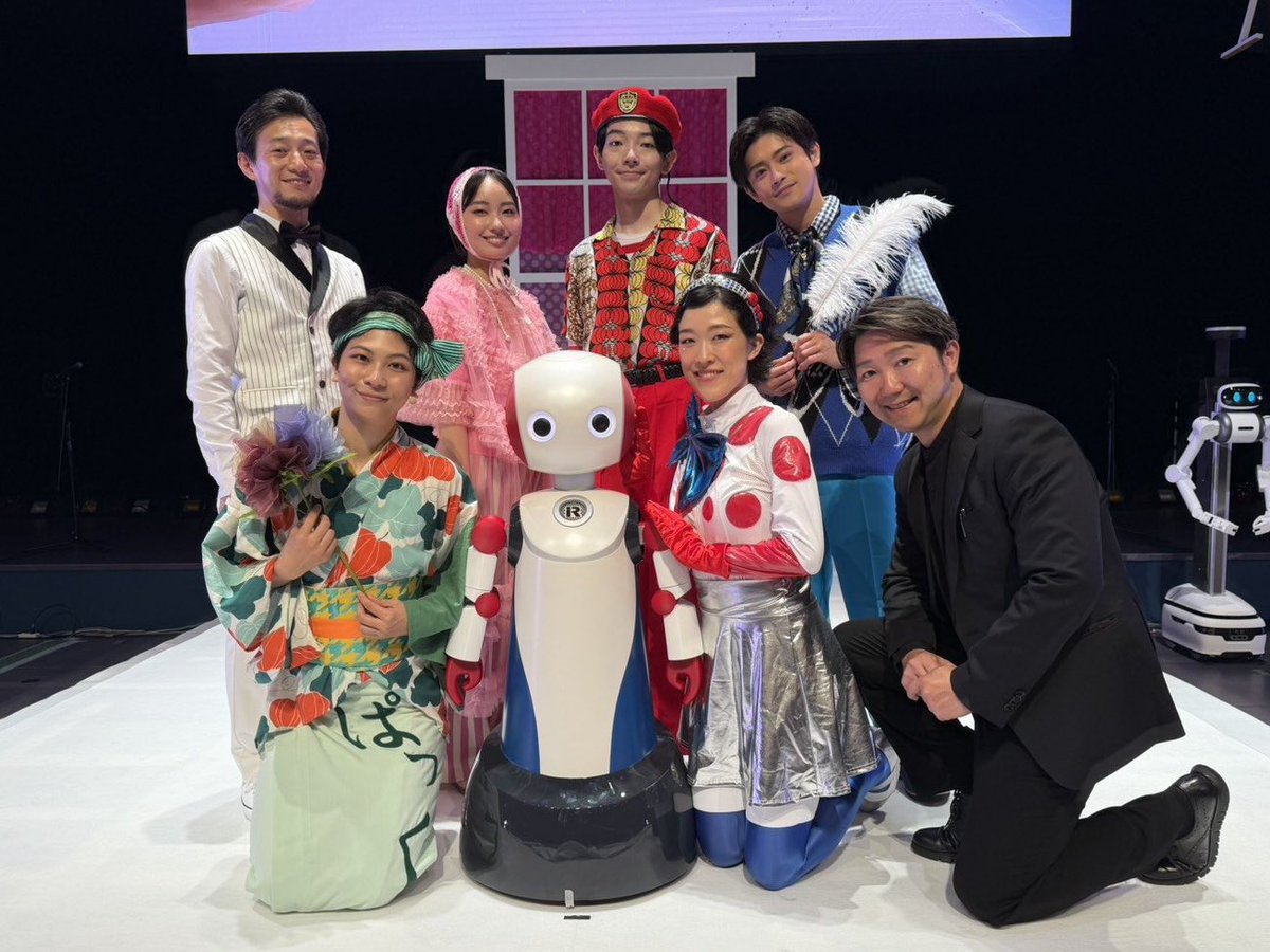 rion_cinema's tweet photo. 🫧シェイクスピア✖︎阿波踊り✖︎ロボット🫧
#HRWC にて『夏の夜の夢 ―ナツユメ―』終演致しました!徳島の皆さま本当に最高でした!ありがとうございました☆
また来たいです🌊
#ナツユメ2026
#アスティとくしま
#カクシンハン https://t.co/sY0a7gObXo