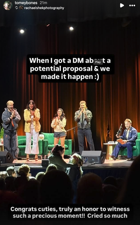 smoshbase_'s tweet photo. A proposal occured at 'Smosh Reads Reddit Stories LIVE!' tonight in Boston with the help of Smosh https://t.co/NZOsUJX4Ck