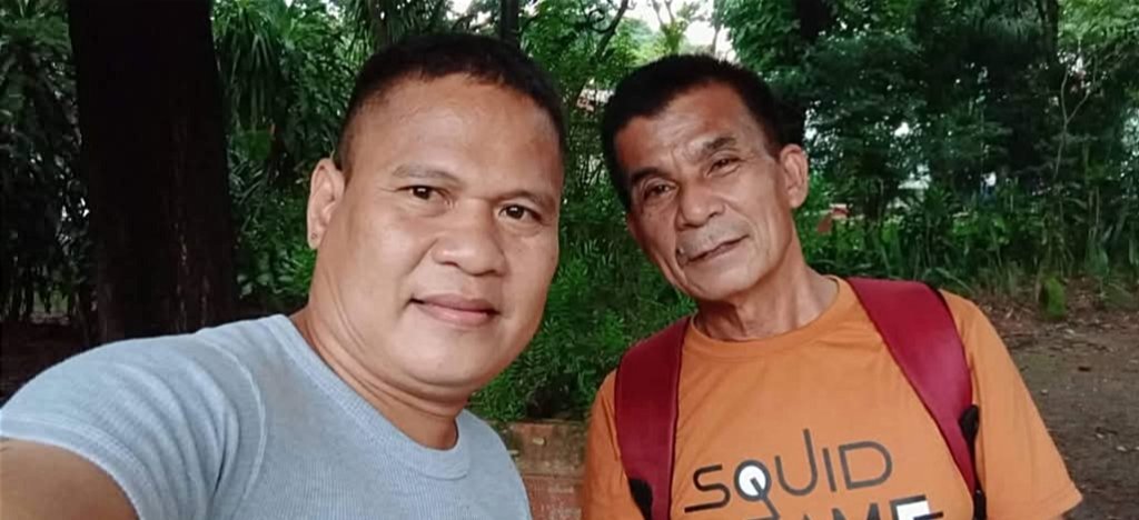 zackrne's tweet photo. Daddy masseur ang pag chupa kay daddy porman https://t.co/sXUOdAGYEg