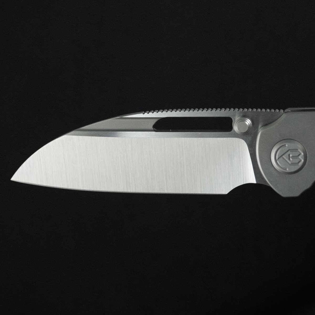 kbknives's tweet photo. A closer look at the KB Icicle.🍀
Clean lines.
Premium materials.
Refined details.
#KBKnives #EDC #Elmax #Titanium #KnifeCommunity https://t.co/ikyTCjwNHv