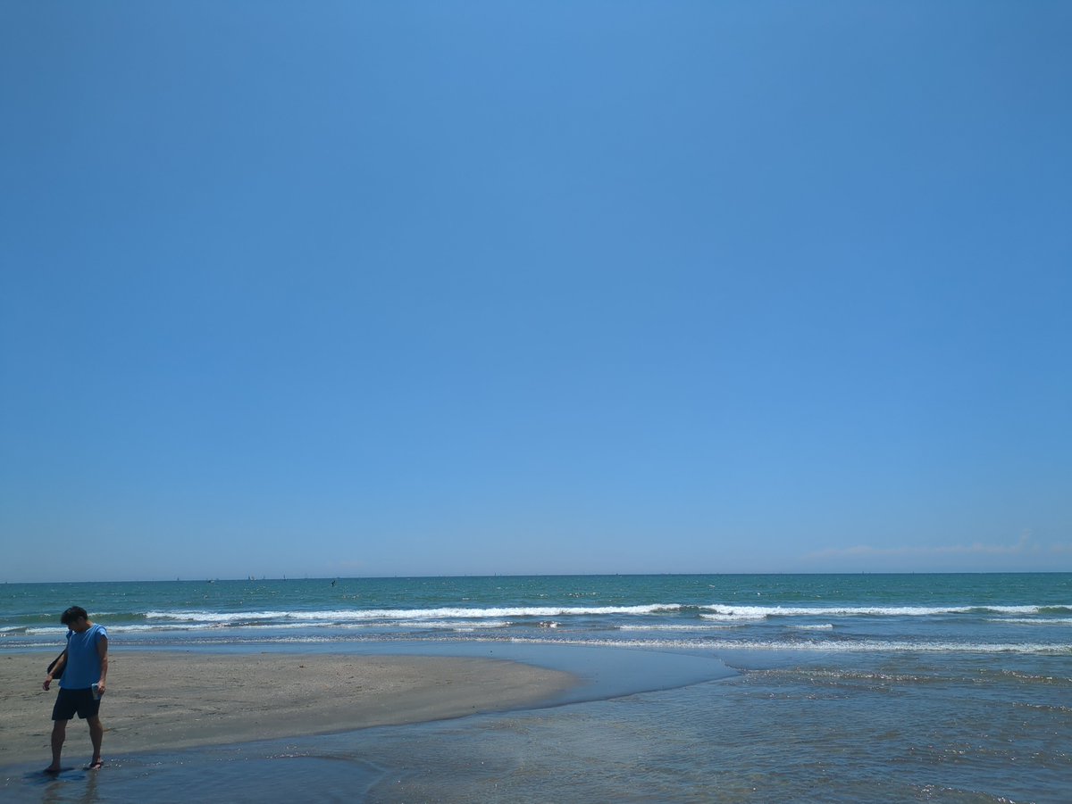 orukubeki's tweet photo. 海〜 https://t.co/wYSumVTLGt