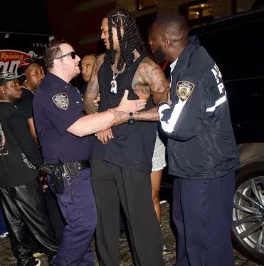 TheNBABase's tweet photo. Jordan Clarkson was reportedly escorted out of a NYC club by police after stepping in to break up a brawl involving Travis Scott and his entourage, per @TMZ 

Members of Scott’s crew reportedly began throwing bottles before Clarkson intervened. https://t.co/pu3yyxJgLI