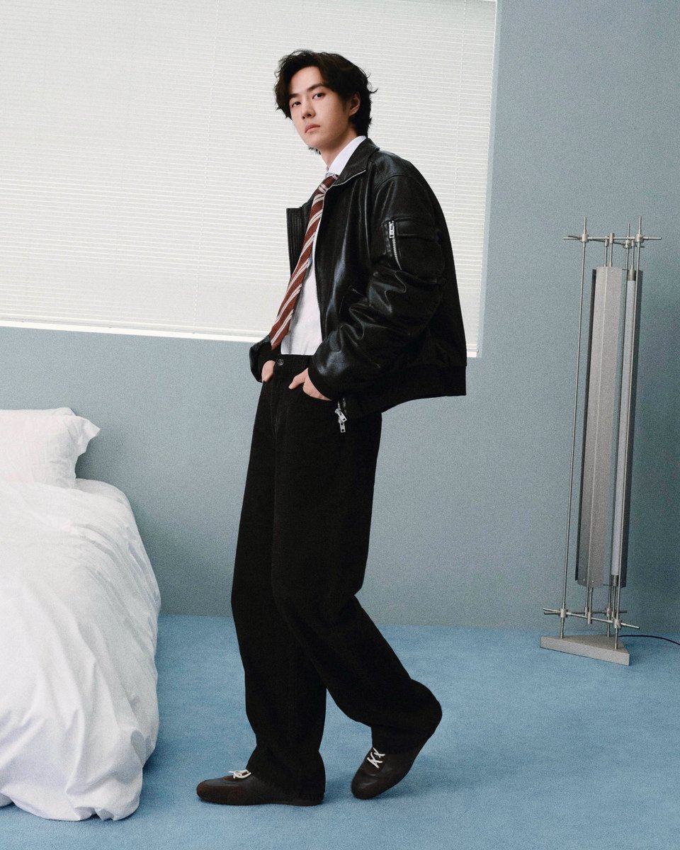 jajajaさん　専用　YiBo 260720 10:00 Jimmy Choo x Wang Yibo (3/3) New campaign
