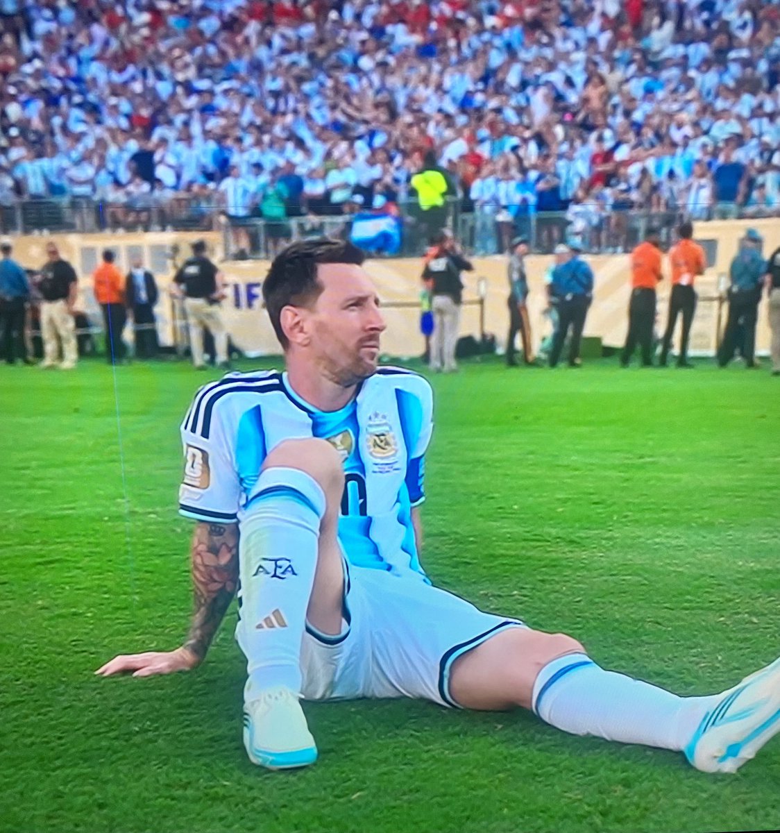QwadjoeT's tweet photo. Son Takes Over from Father. #España #VamosEspaña #MundialDelFútbol2026 #Fıfaworldcup #Fıfaworldcup2026 https://t.co/pXK3w2KuKl