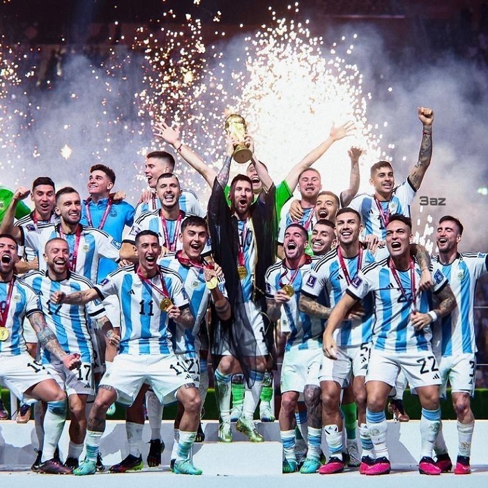 mattiromerook's tweet photo. Nunca tendrán esta aura, 
Argentina siempre será más superior en todo 🇦🇷❤️❤️❤️
#VamosArgentina
#FinalDelmundo https://t.co/vAXfe0LKQ2