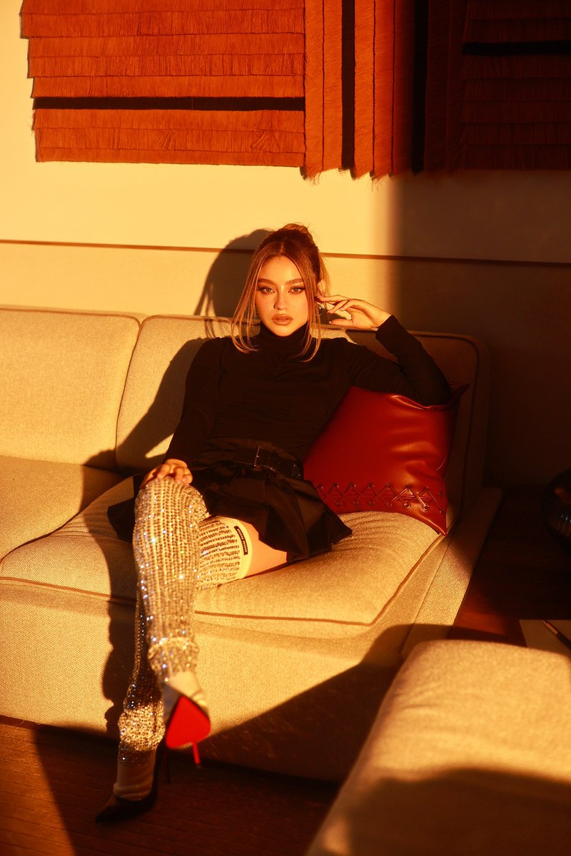 KAROL SEVILLA tweet media