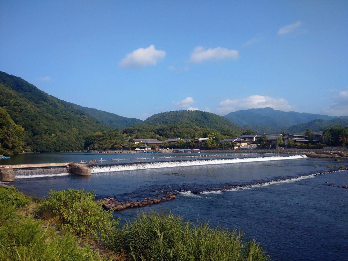 hiro_3L's tweet photo. 散歩🚶‍♂️
7時台は空いてるから快適やわ https://t.co/B3yG2fctZA