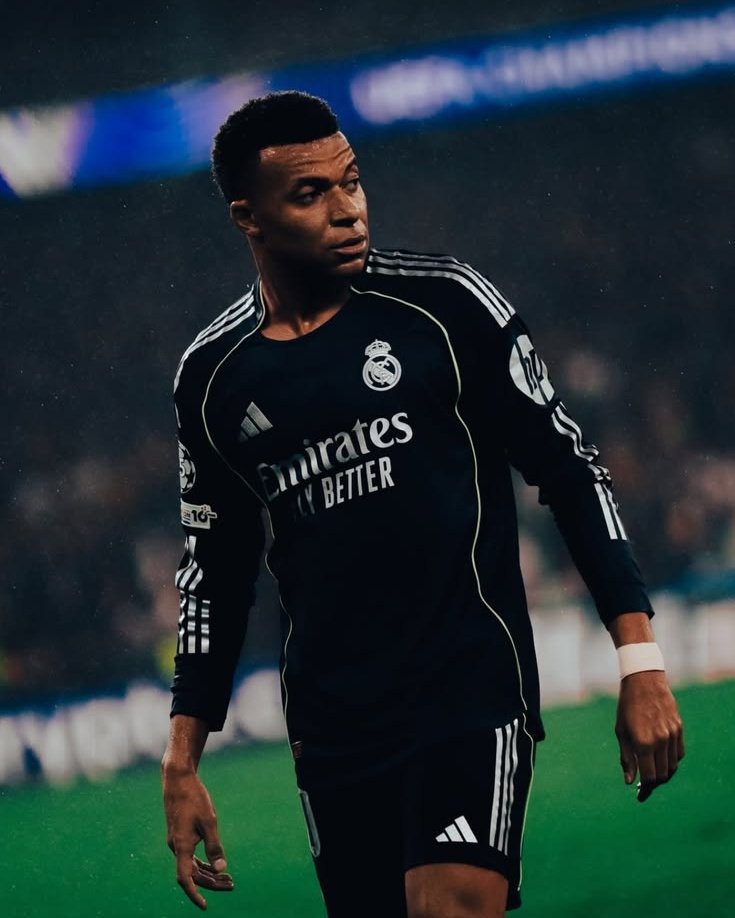 ChrisMFC10's tweet photo. Assim fecha a temporada 25/26 de Mbappé:

61 jogos / 58 gols / 13 assistências

-Artilheiro da Laliga
-Artilheiro da Champions
-Artilheiro da Copa do Mundo

Nenhum título. É a 1° vez em uma temporada que ele fica sem títulos desde 15/16 (estreia profissional). https://t.co/FdnkktVVWp