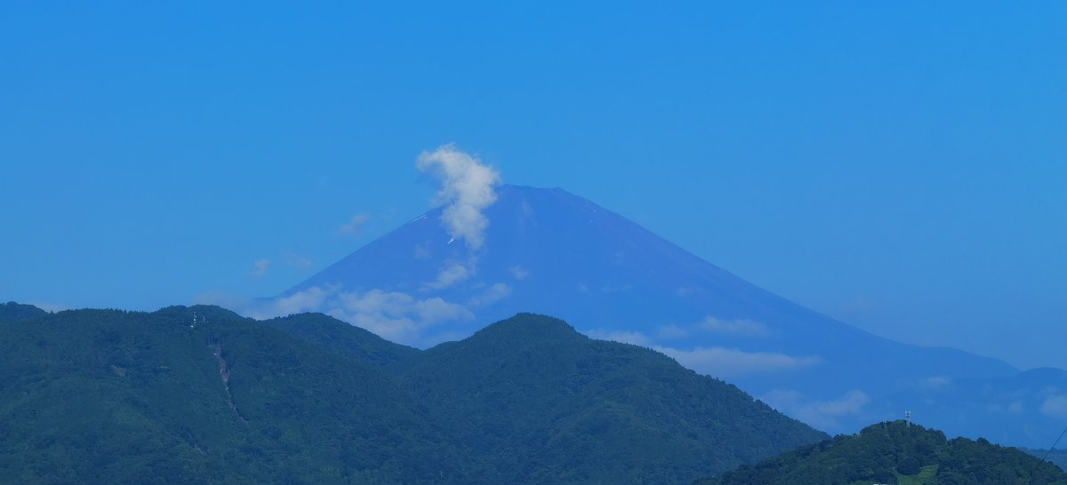 SandY_Koubou's tweet photo. 今日の富士山🗻

#富士山 https://t.co/A4EZO81WmJ