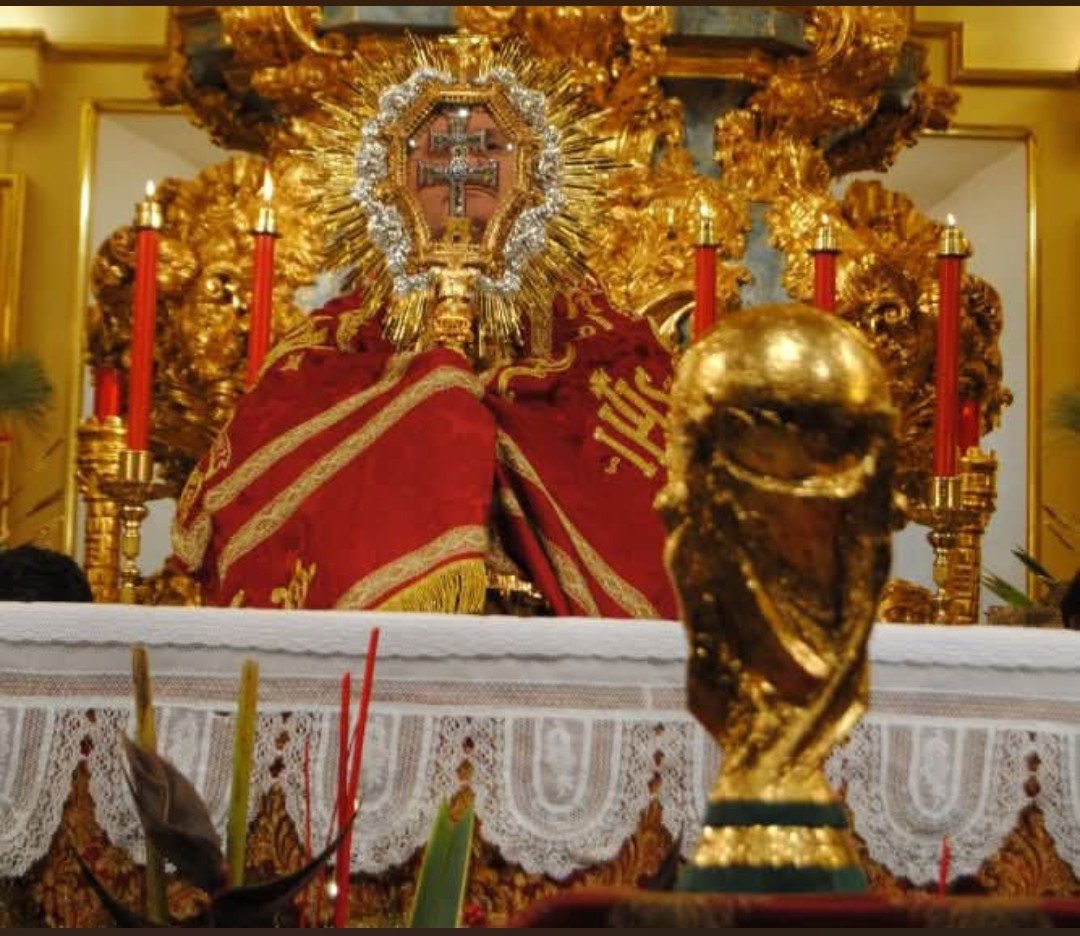 JMedinaTorres's tweet photo. @UniCatolicos_es En la Basílica de la Santa Reliquia de la Stma y Vera Cruz de Caravaca en 2010 https://t.co/j6cyF0928Q